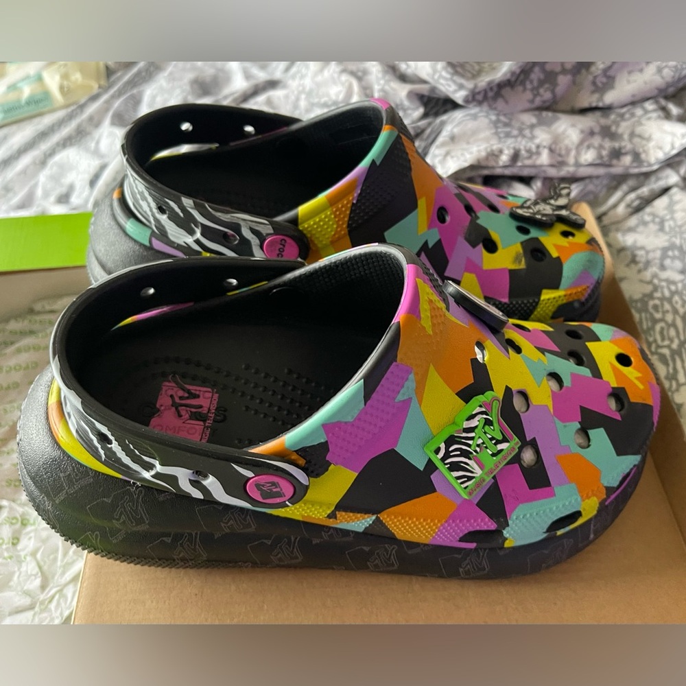 MTV CROCS